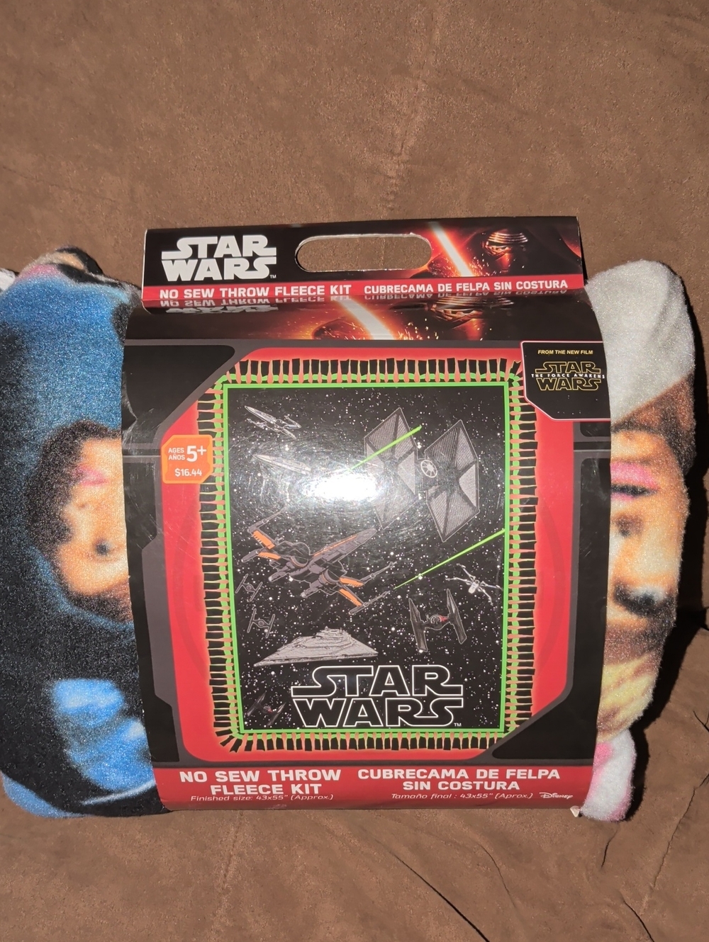 Disney Star Wars Black Multicolor No-Sew Throw Fleece Kit